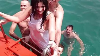 خواتین ہم فیلمهای سکسی روسی جنس پرست جنسی ہے.