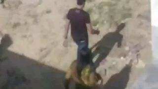 کوچ سگسی روسی جم میں روسی فٹونس کی جاسوسی کر رہا ہے ۔