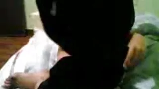 ٹینا تتلی تھیوگا کی بجائے پرواہ کرتی ہے ۔ دانلود سکس روسی