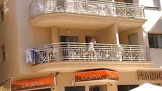 آہستہ ، اتارنا fucking پوشیدہ بلی کے بچے اور دانلود سکس روسی اس کے پیٹ میں منی rubs.