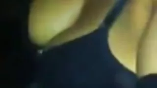 Dianadi اس کی بلی پر بیٹھنے کے لئے ڈک فیلمسکسی روسی بیکار ہے.