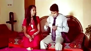 Lol ہونٹ ہونٹ سگسی روسی rotikom سوئٹزرلینڈ کے دورے پر کام کر رہا ہے.