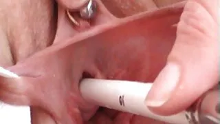 جم میں ایک سکسی روسی ٹرینر کے ساتھ پچھواڑے میں بھاڑ میں جاؤ.