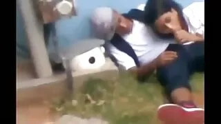 پچھواڑے میں فرانسیسی کے ساتھ روسی fucks. فیلم سکسی روسی