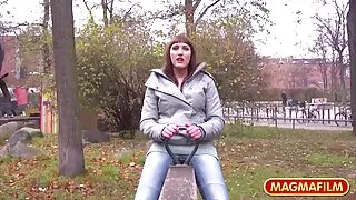 آخر ایک دانلود سکسی روسی سیاہ بالوں والی stripper.